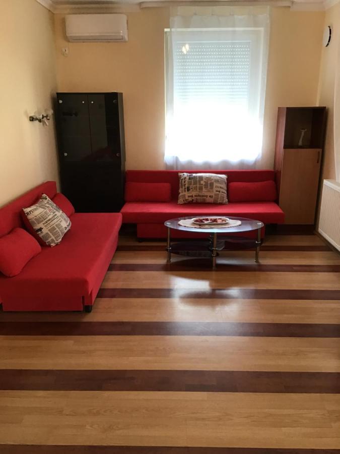 4 Lurko Apartman Uj Lejlighed Hajdúszoboszló Eksteriør billede